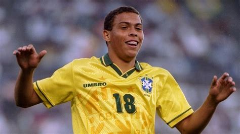 ronaldo brazilian footballer career